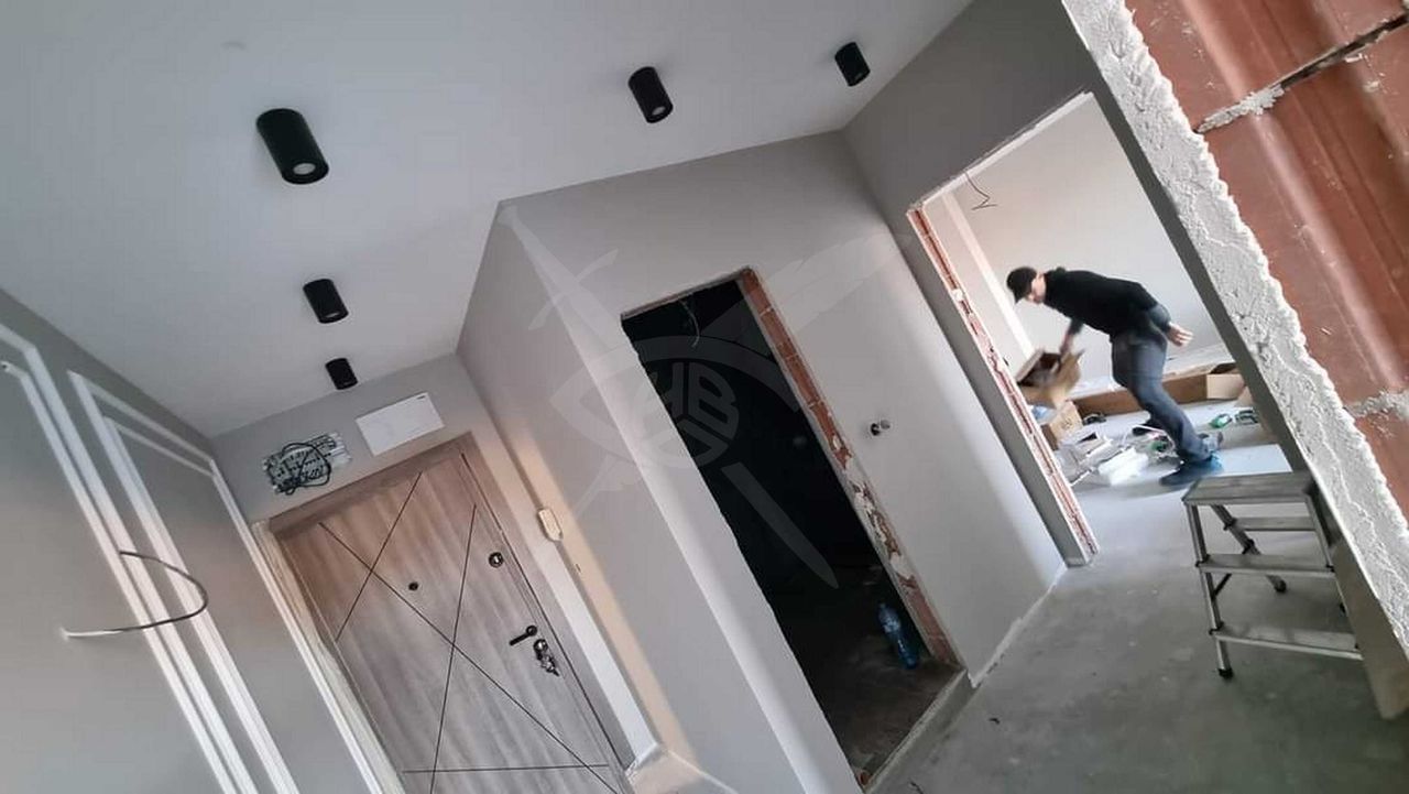 Продава се Двустаен апартамент в к.к. Св.Св. Константин и Елена - 71 кв.м за 2324 €/кв.м - Снимка #8