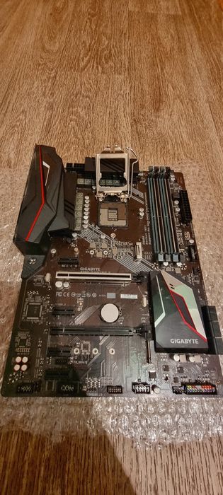 Placă de baza GIGABYTE Z390 gaming X