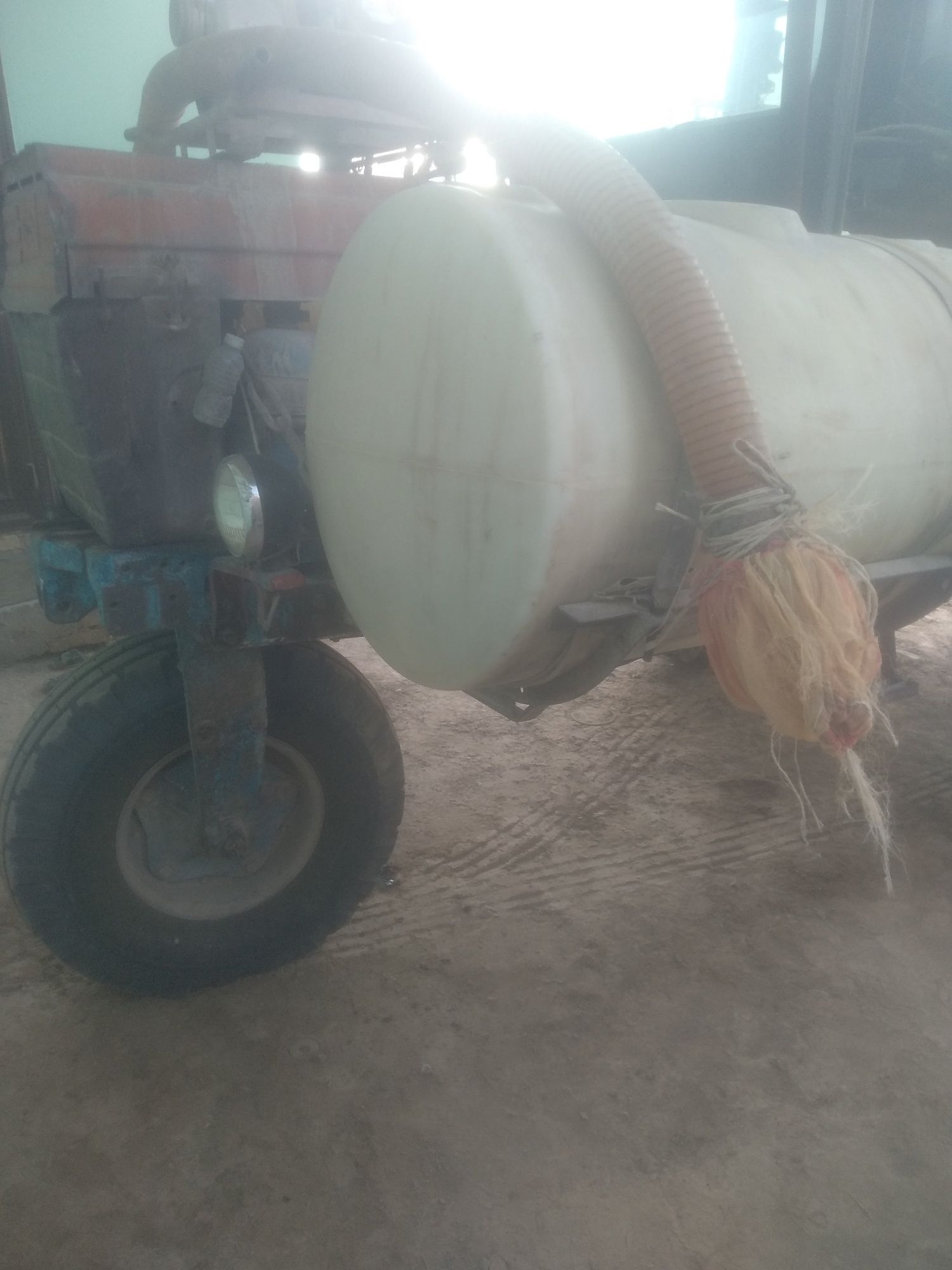 Ovx 600. Mtz 80  Sotiladi