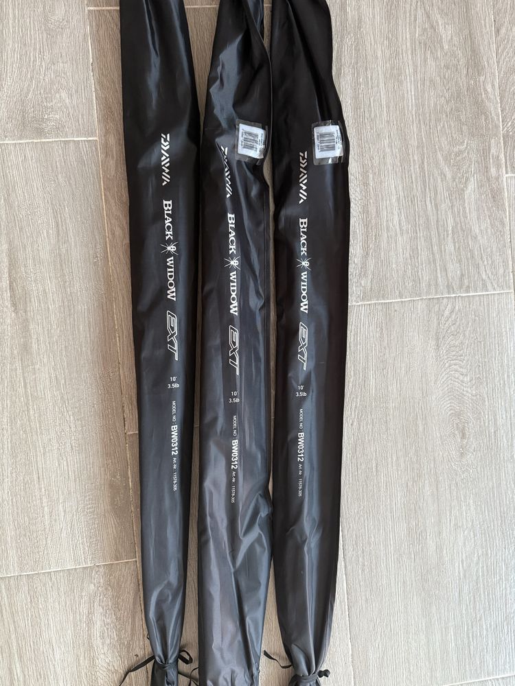 Set 3 lansete Noi cu eticheta Daiwa