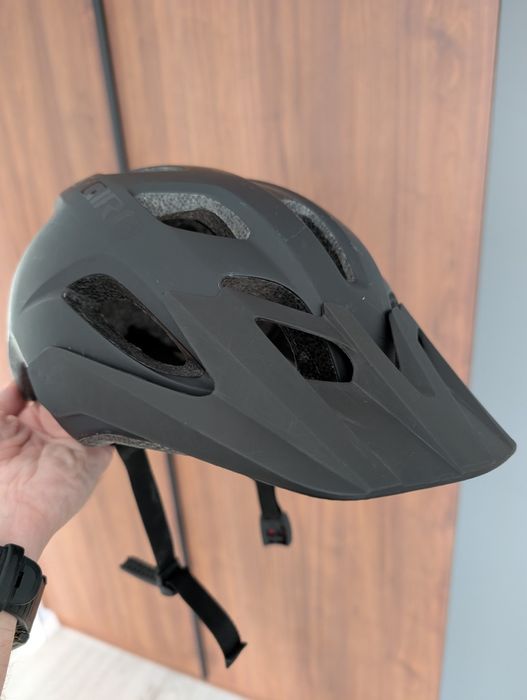 Vând cască de bicicleta Giro Fixture X mărime L