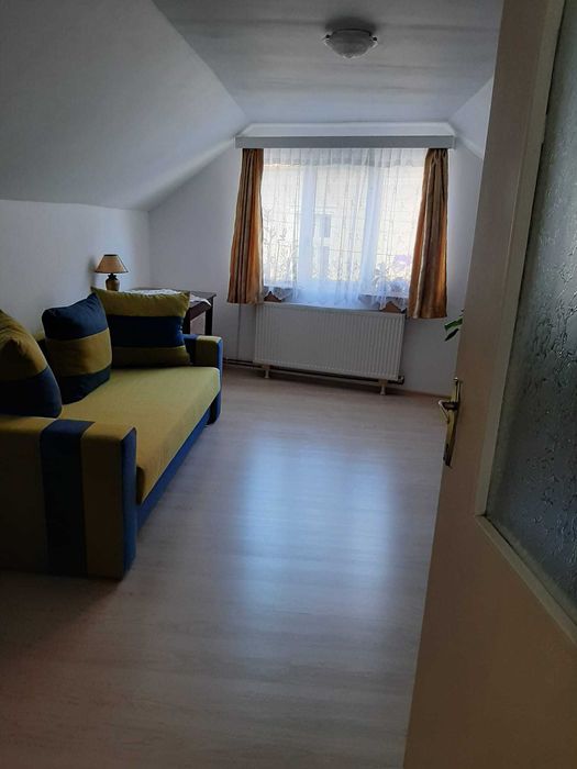 Casa renovata in Schei 3 camere, terasa, beci, magazie, curte