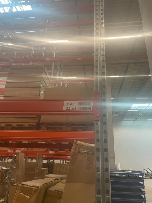 Rafturi metalice de vânzare producător Dexion