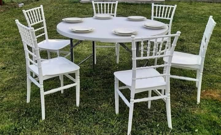 Scaune de închiriat