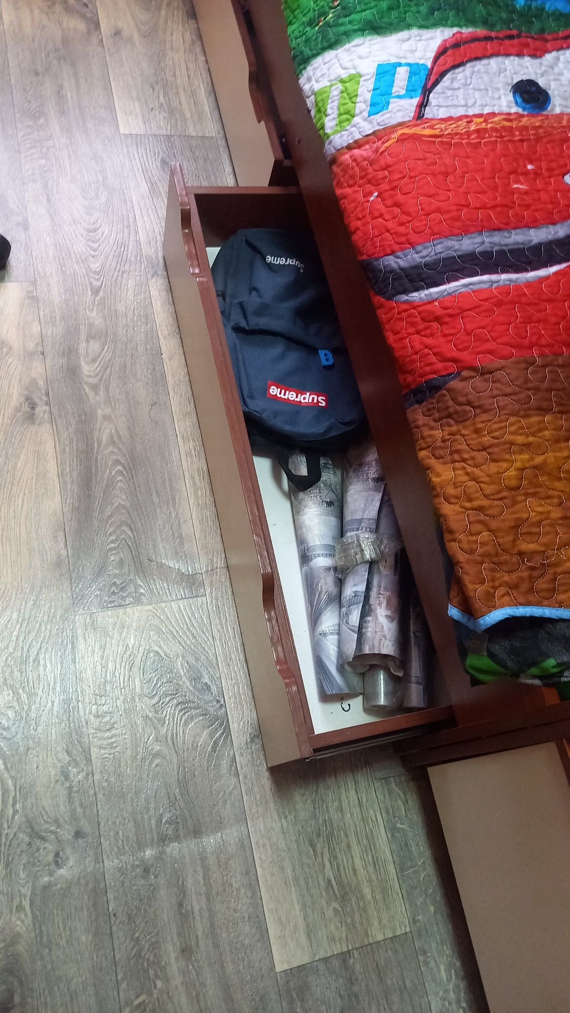 Продам двухярусную кровать