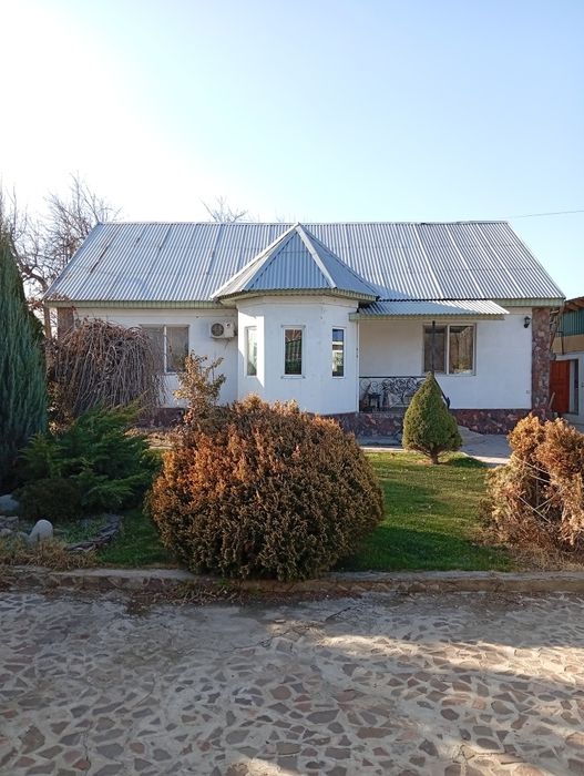 Продам дом . Кирпичный