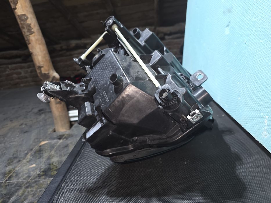 Audi Q4 E-Tron Full Led 20- ляв фар 2024