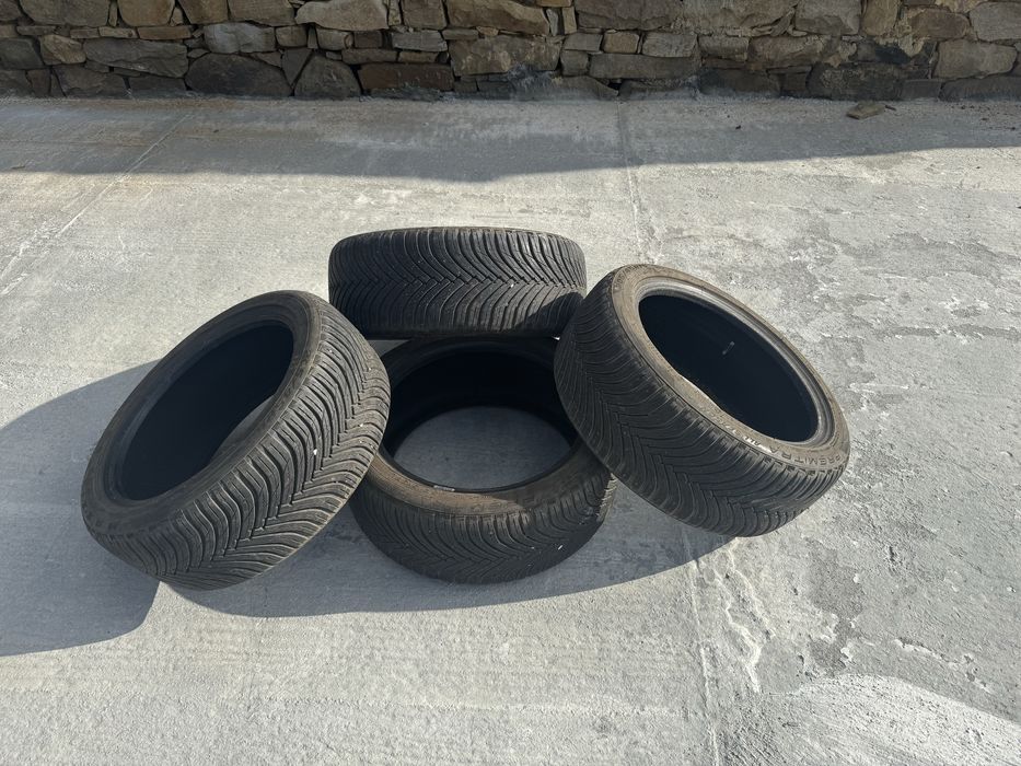 Гуми за автомобил 205/45R16 87V