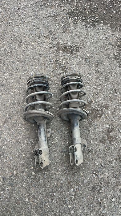 Продам стойки камри 45