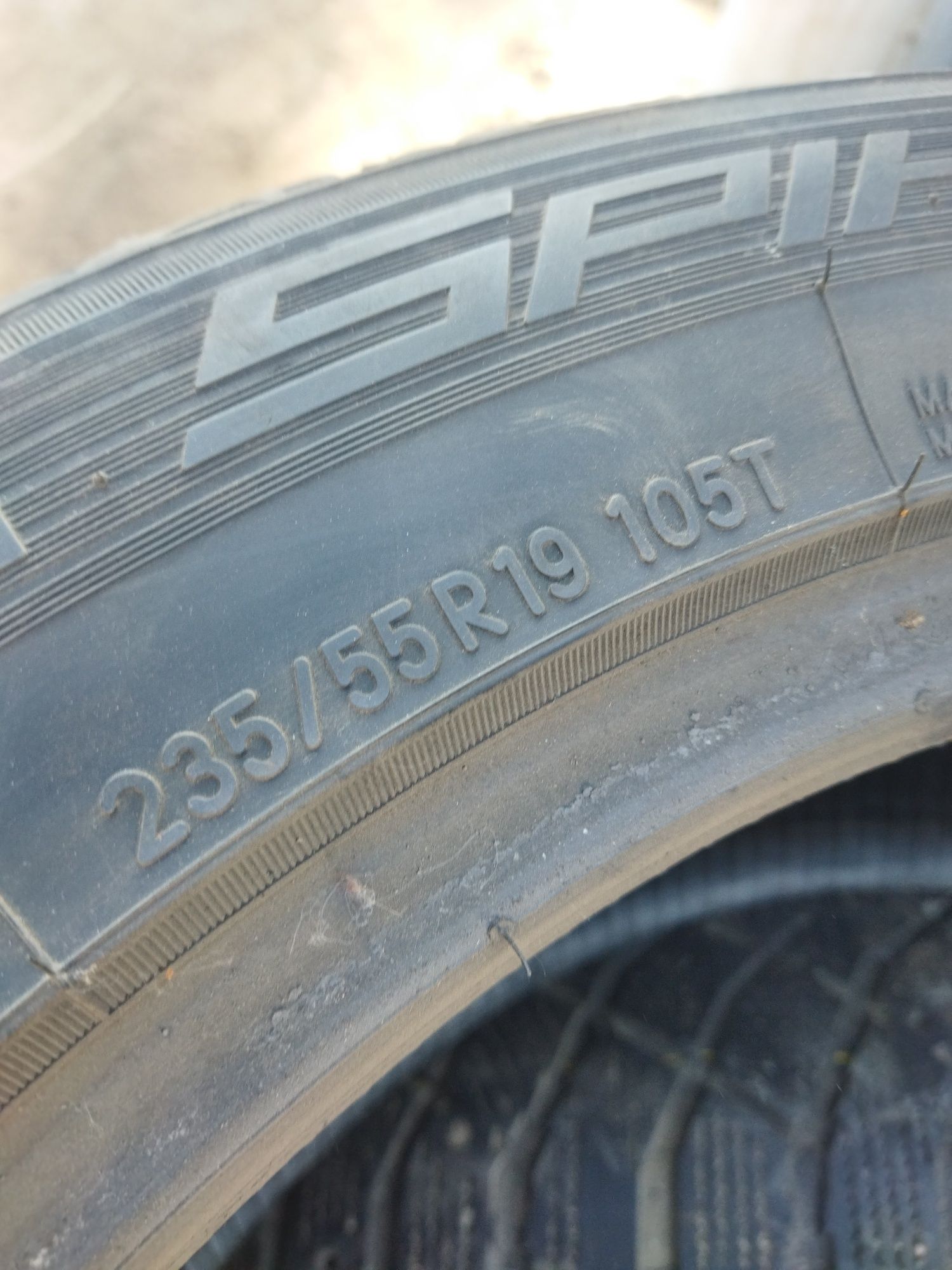 Шины зимние Nitto 235/55/19
