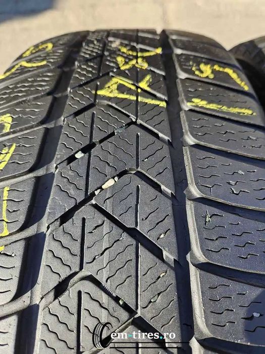 SET 2 Anvelope Iarna 225/45 R19 PIRELLI Sottozero 3 96V - Runflat