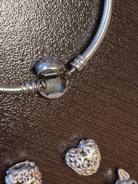 Твърда гривна PANDORA