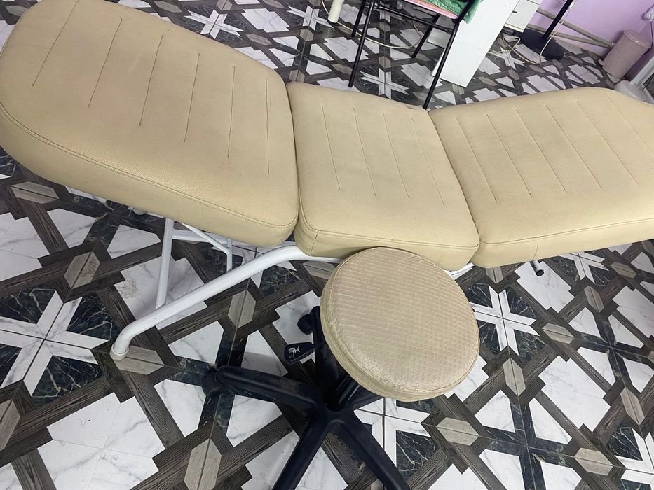 Кушетка со стульчиком