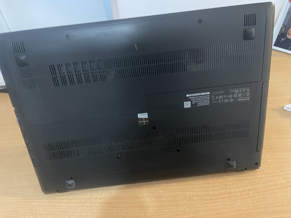 Vand laptop lenovo