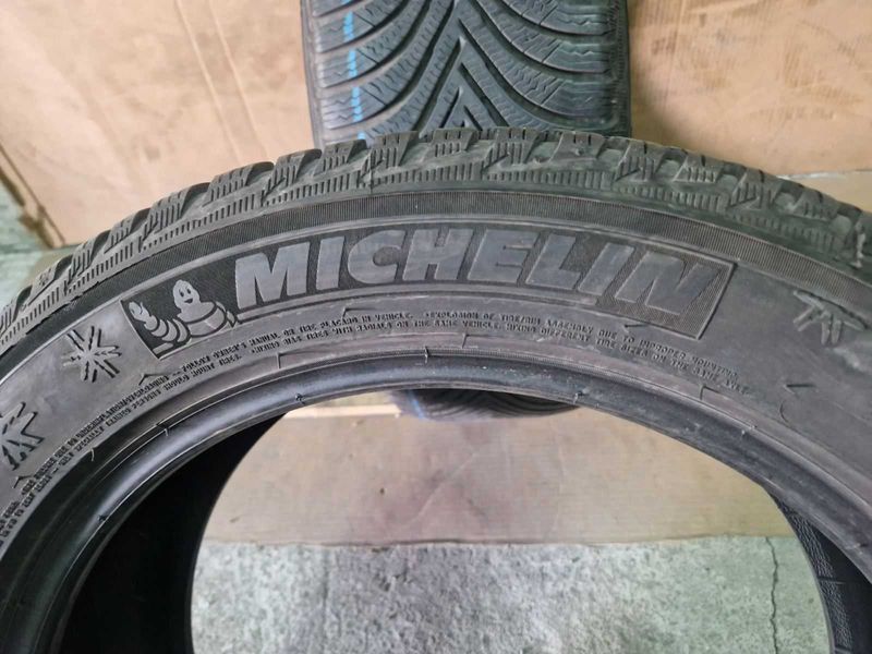 2 Michelin R17 225/50
зимни гуми 
DOT2519
