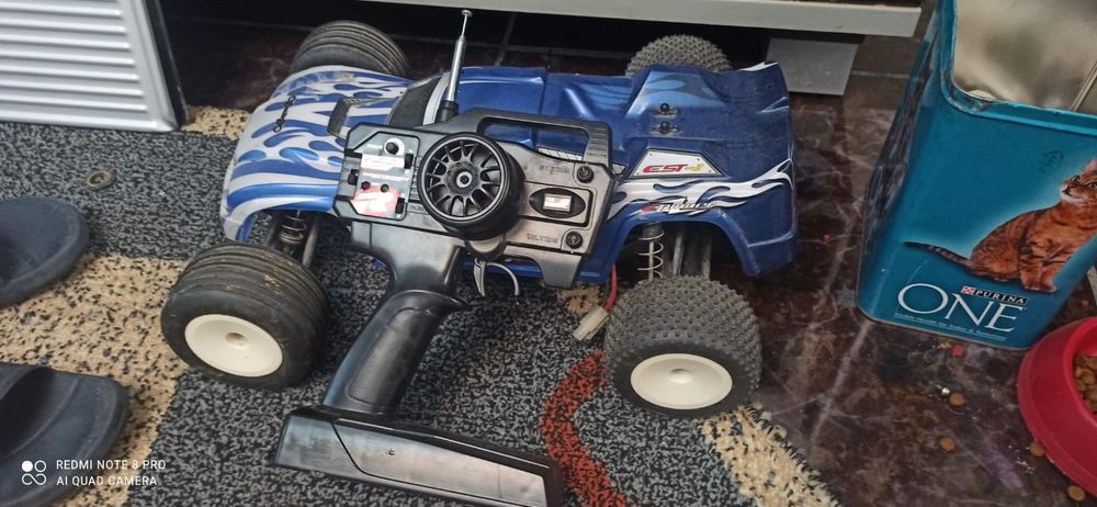 Masina Robitronic Stinger Est-2