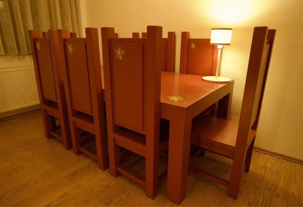 Masa cu 8 scaune lemn masiv de brad 200x110x77