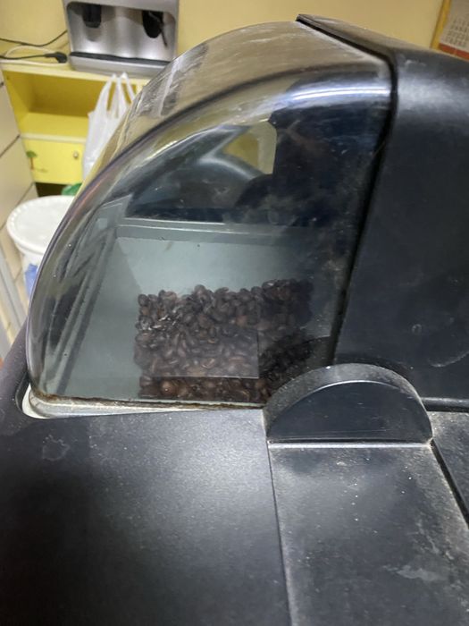 Вендинг машина Necta Colibri (модел C3SF-R/FQ E P BLACK)