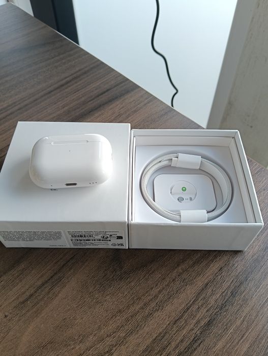 AirPods pro 2 folosite