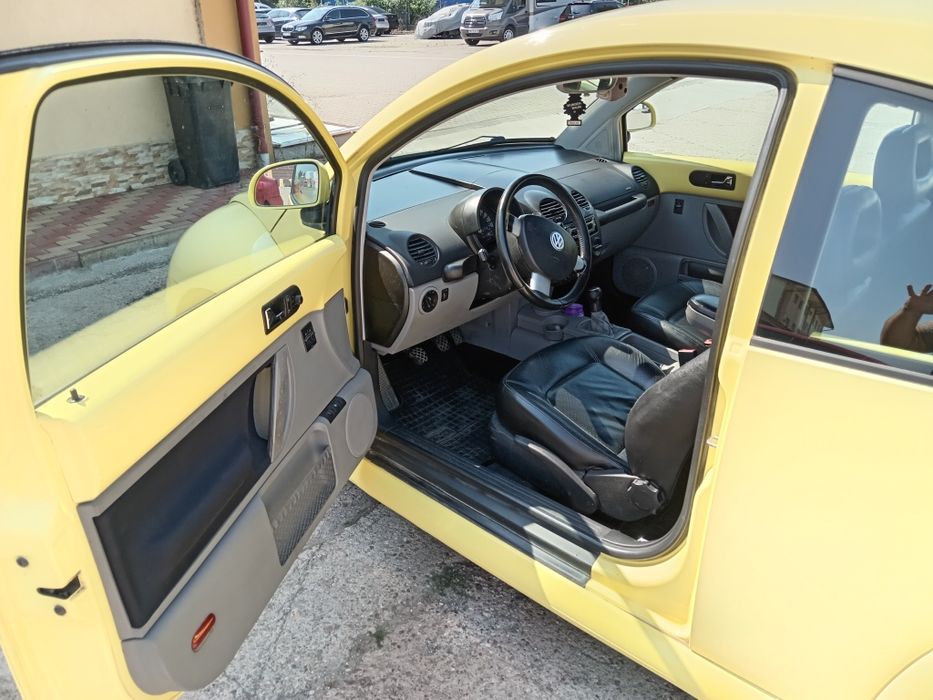 Vând  Vw New Beetle motor  2.0 benzină