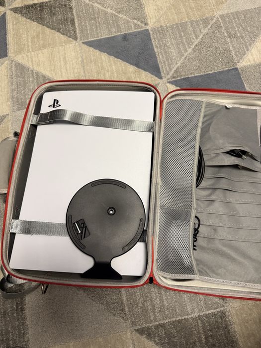 Продам PS5 Digital Edition