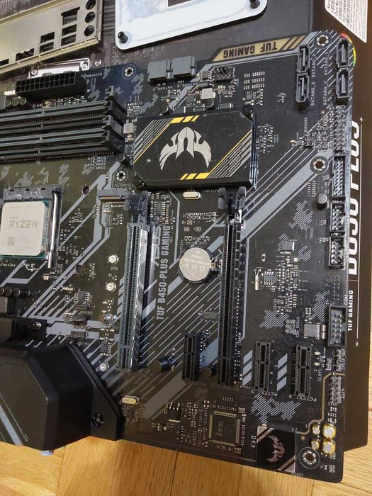 AMD Ryzen 7 3700X + Asus TUF B450 Plus Gaming