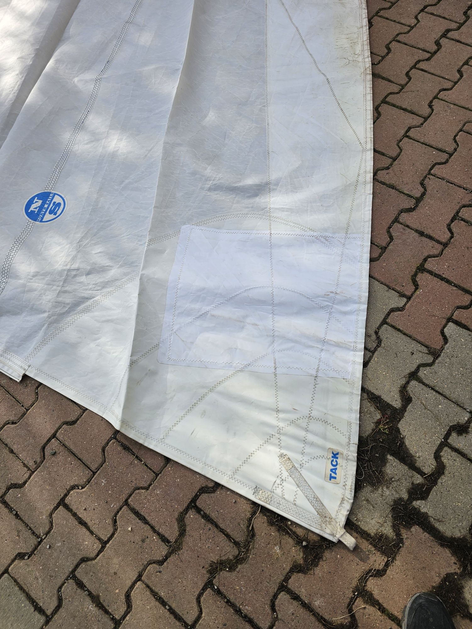 Pânză velier 13 m lungime 3, 35 baza de jos.