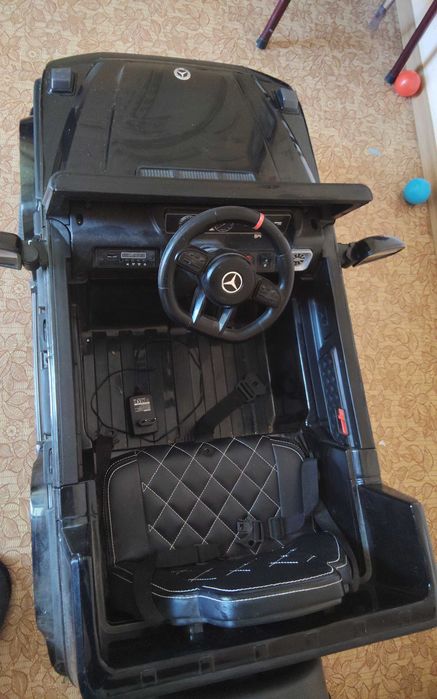 Акумулаторна кола Mercedes g63