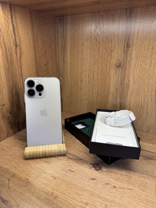 IPhone 13 PRO с коробкой