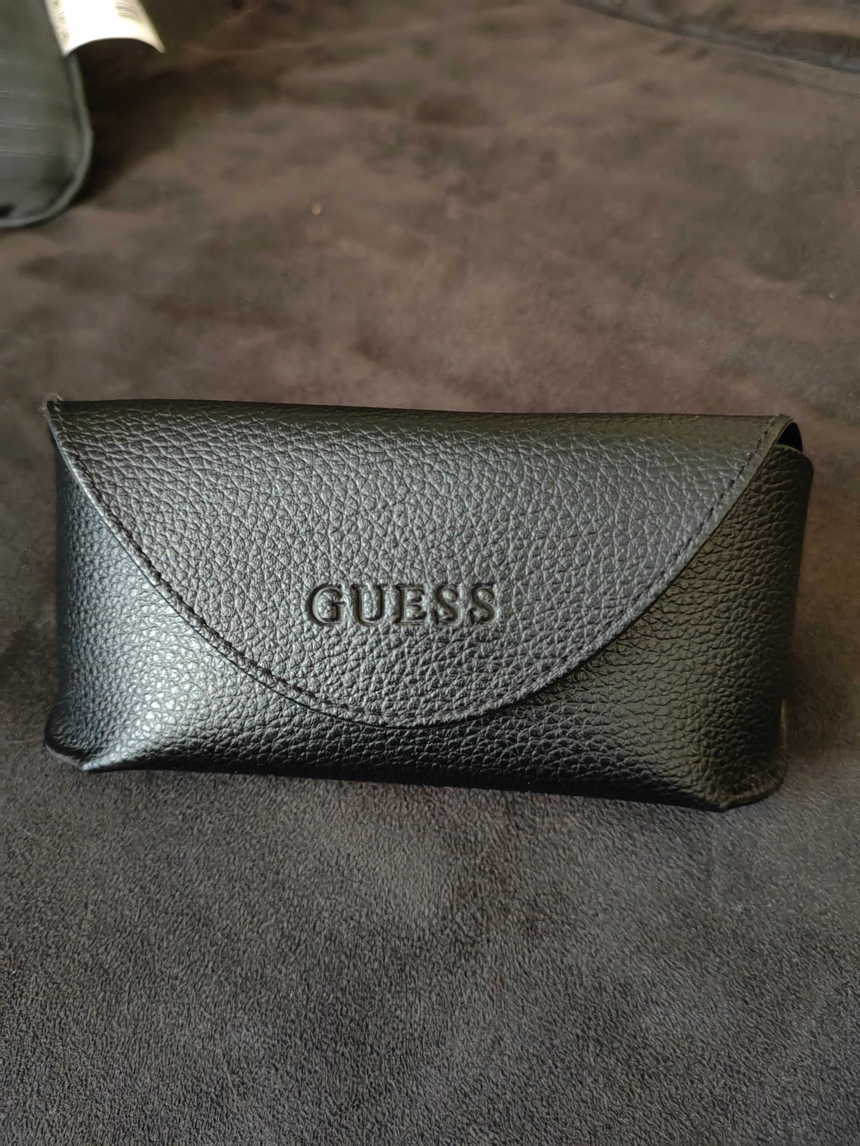 Очила Guess, с цвят на рамката: бяло и сребро