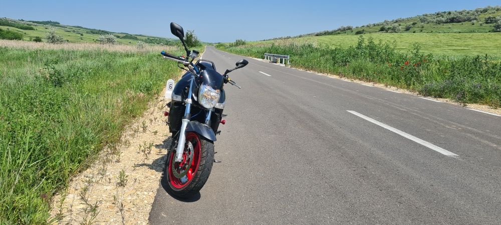 Suzuki GSR 600 Yoshimura