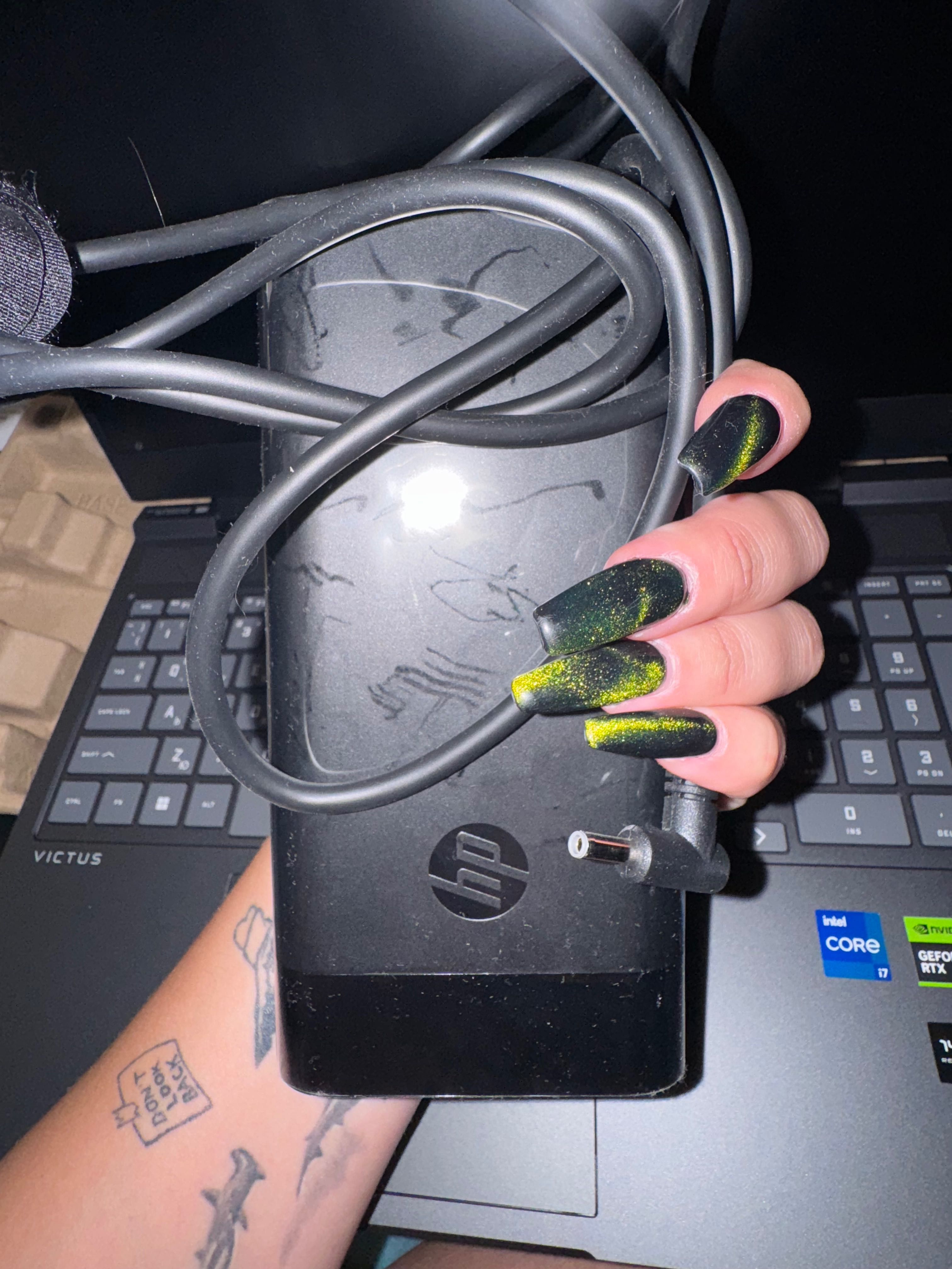 HP Victus 16 с остатъчна гаранция