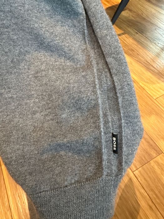 Мъжки Пуловер Boss естествена вълна в сив цвят оригинален