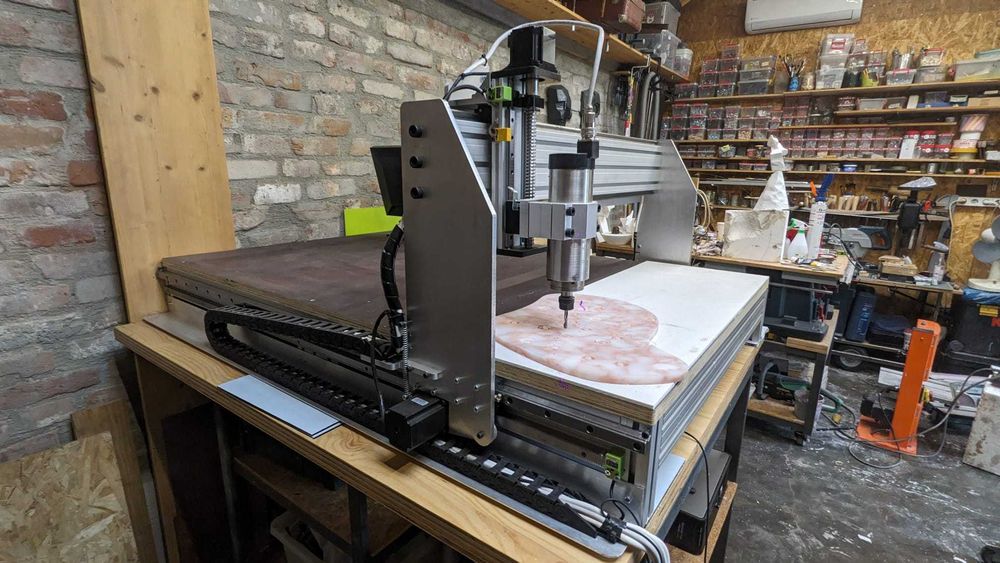 Realizam la comanda  CNC Router, Plasma, Hot-Wire, Laser CO2