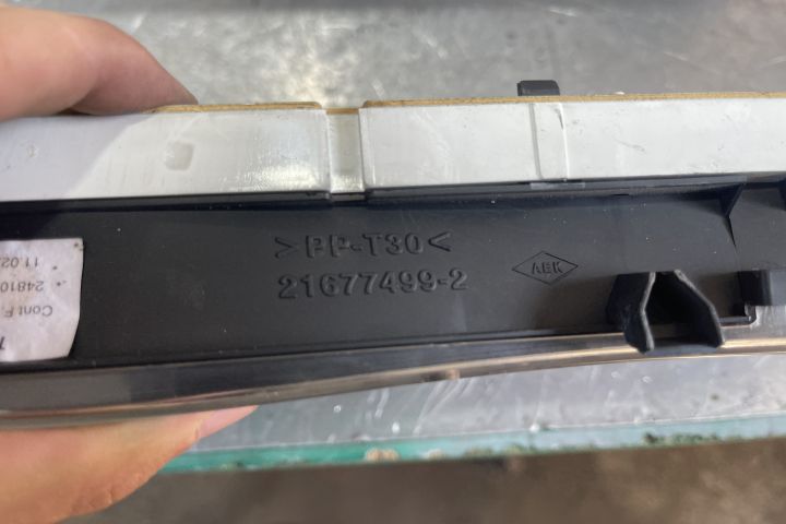 Ceasuri bord 216774992 / 21677499-2 Dacia Logan prima generatie (face