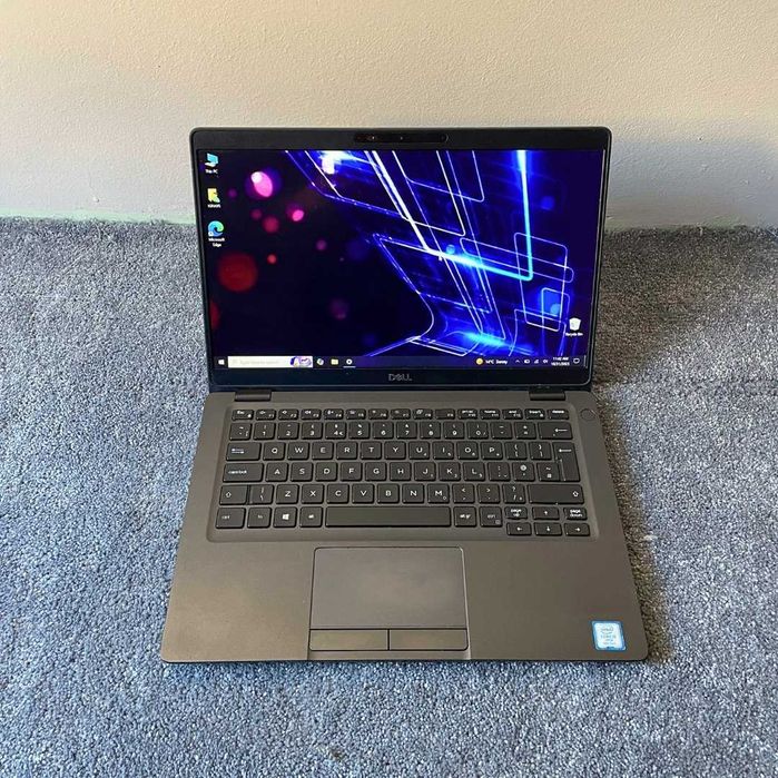 Dell 5300 - 13.3”IPS Touchscreen, 16GB RAM, i5-8265u, 512GB NVMe SSD