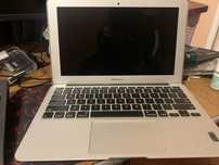 Vand macbook air pentru piese