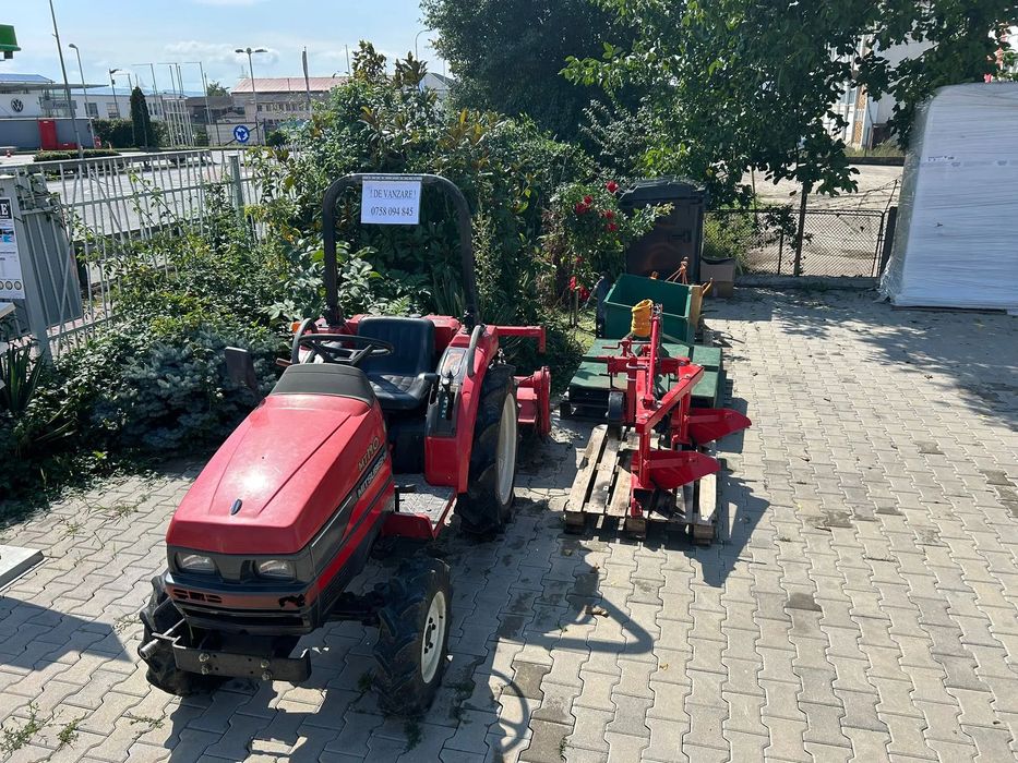 Mitsubishi MT 190 tractor mitsubishi multifunctional 6 accesorii