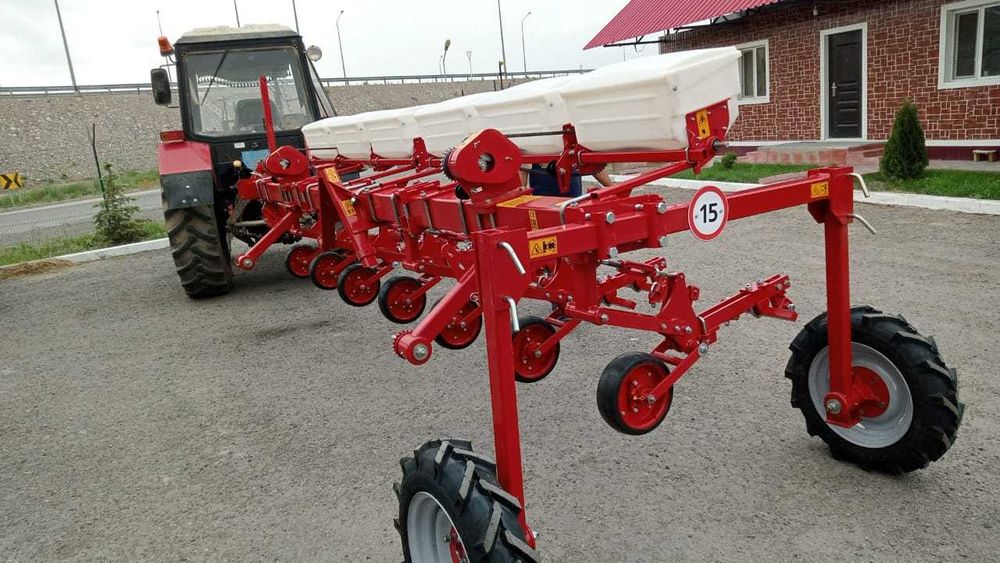 Культиватор КРН-4.2 с удобрением