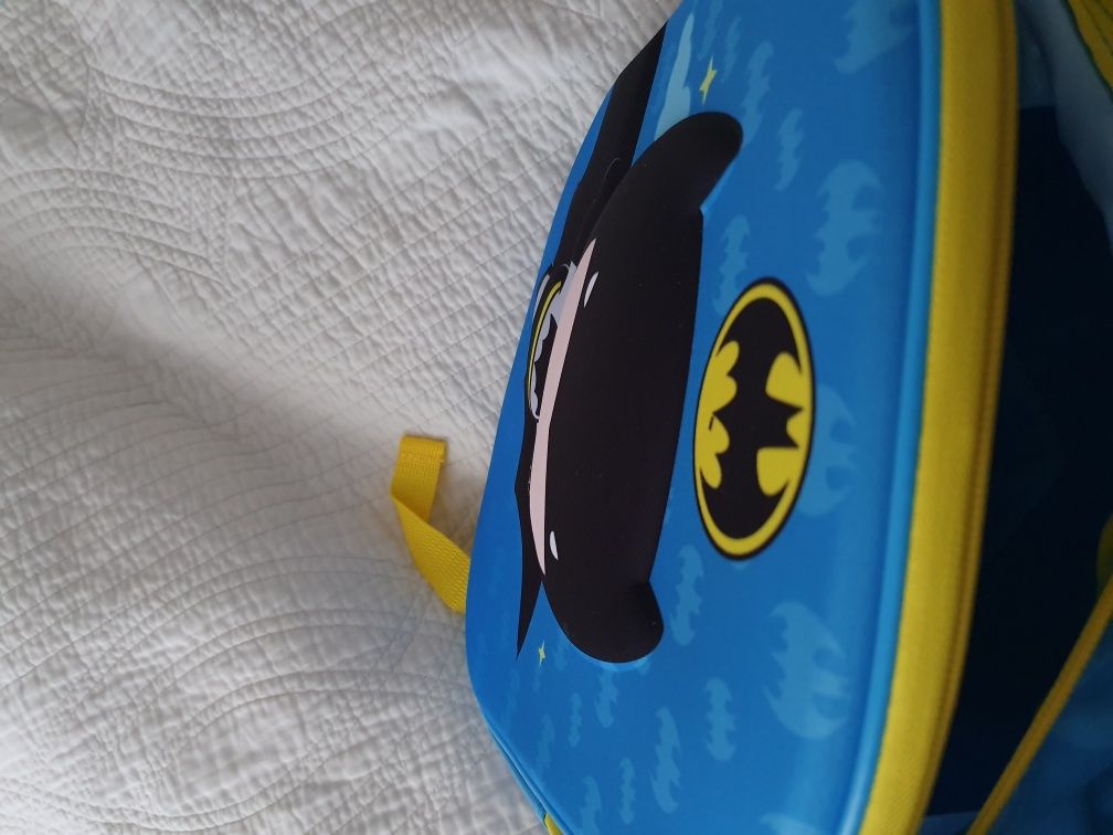 Ghiozdan 3D Batman, pentru copii la gradinita, 32cm, NOU

Cu Spider-ma