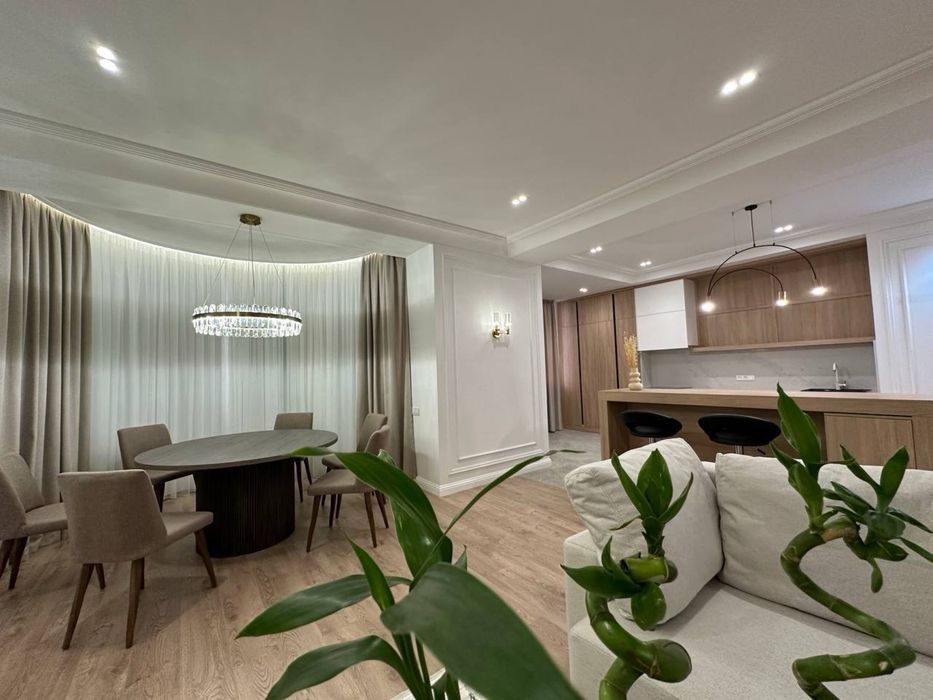 Квартира  Ц-6 пожарка  3/7/10 133 кв.м