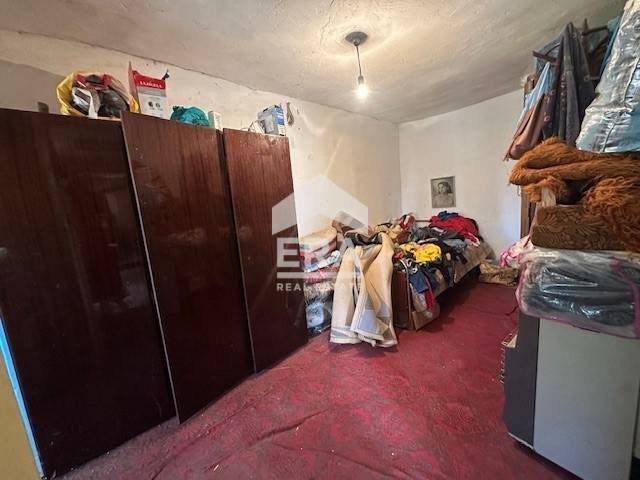 Ексклузивна едноетажна къща за продажба, с голям двор, в с. Тръстиково