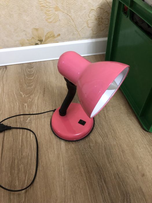 Продается светильник