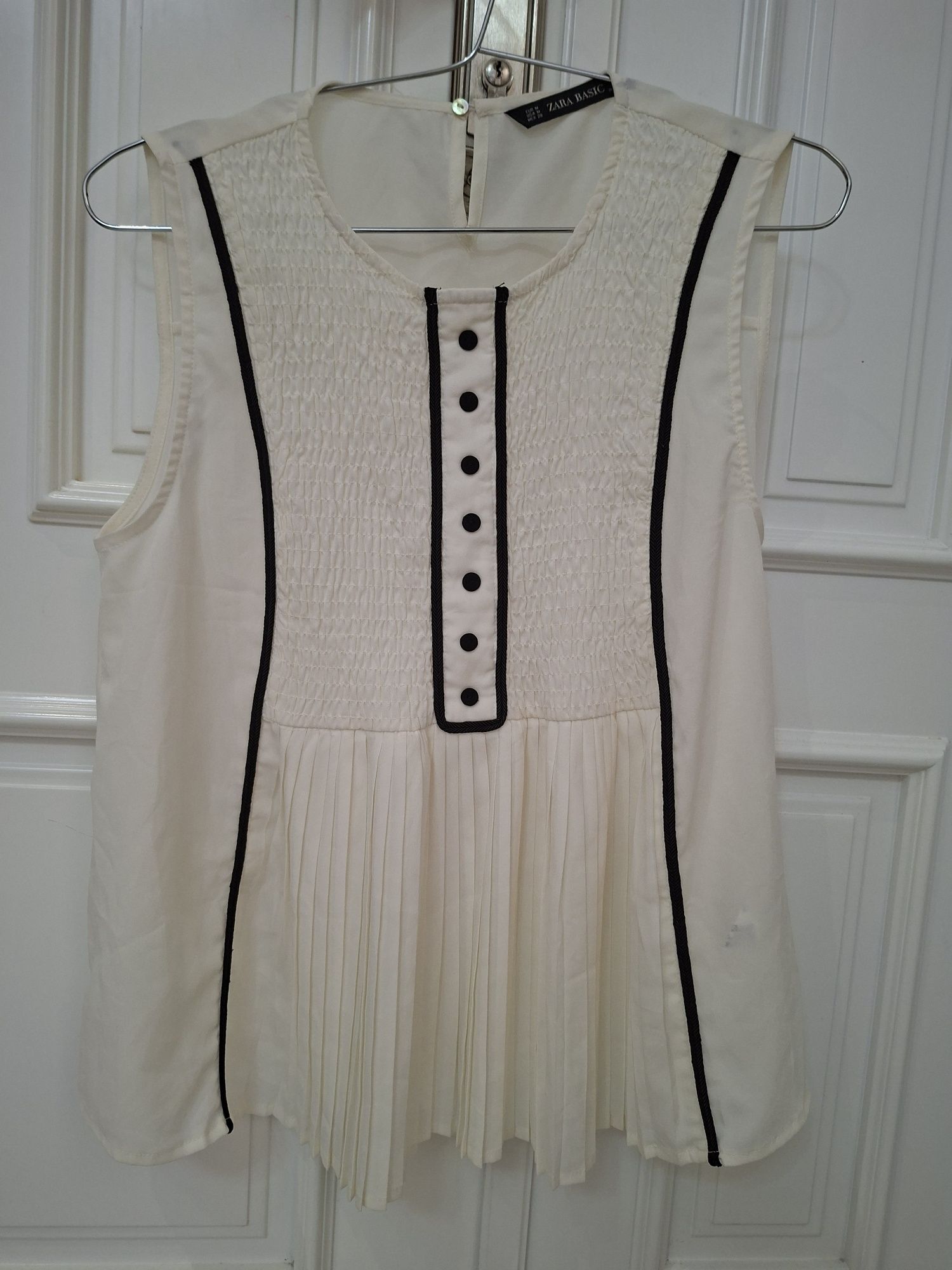 Кофточка фирма ZARA,размер М