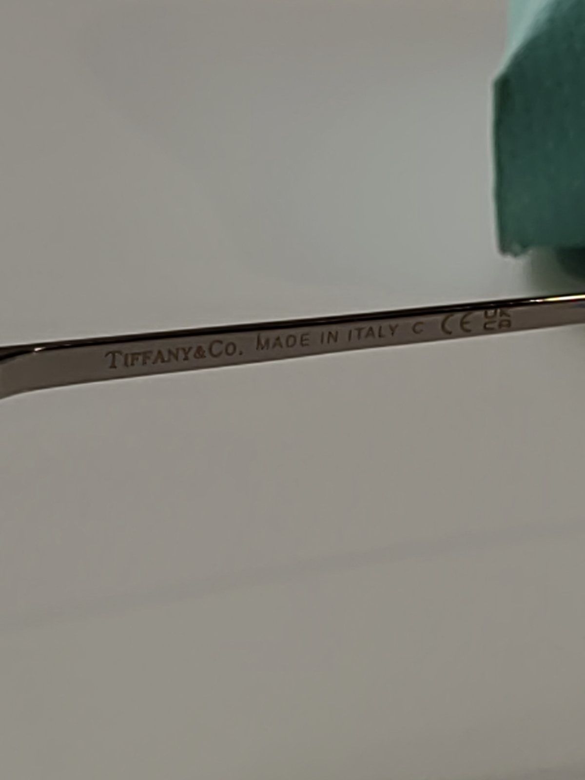 Продавам слънчеви очила Tiffany &  Co