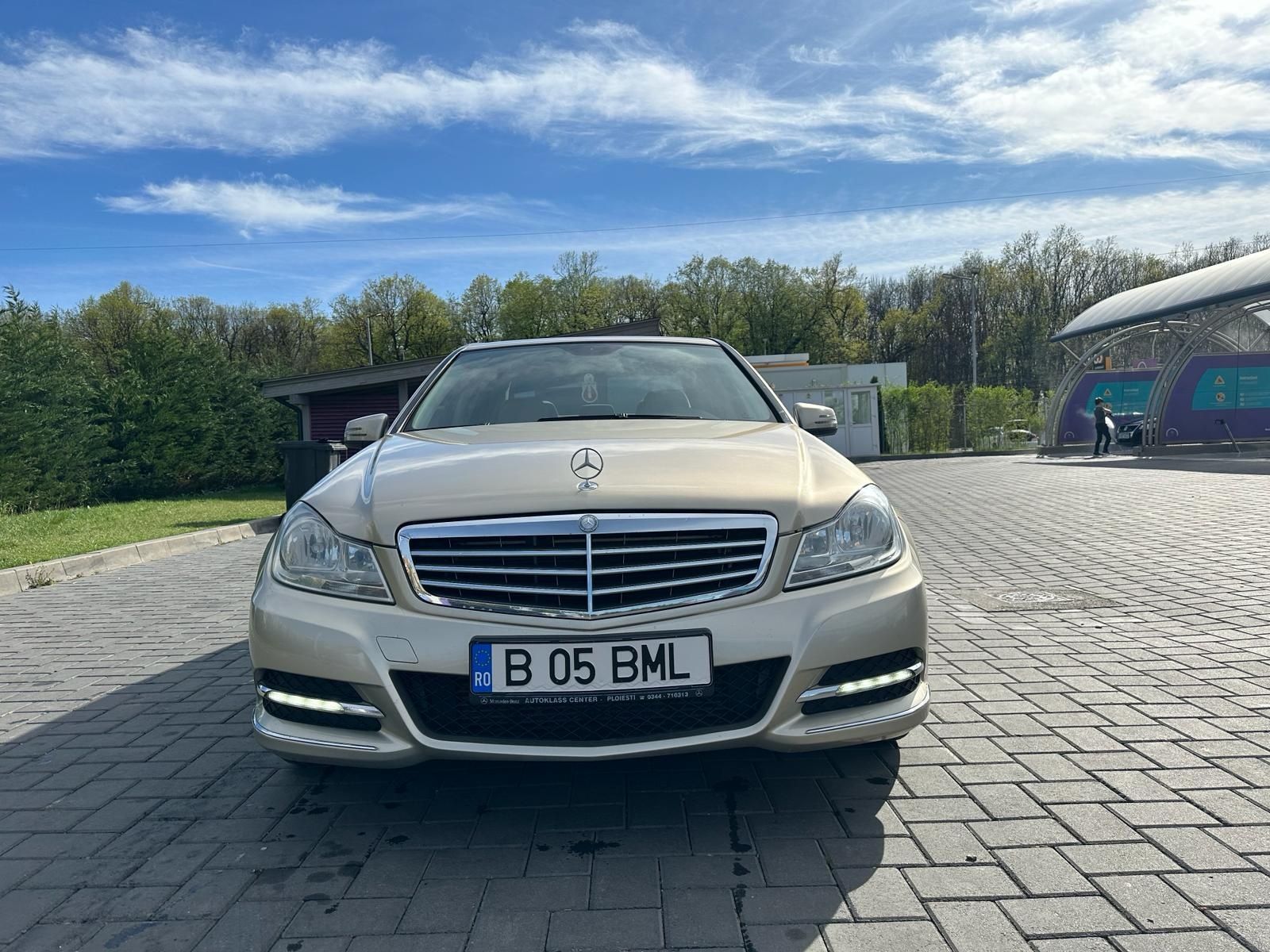 Mercedes Benz  C220