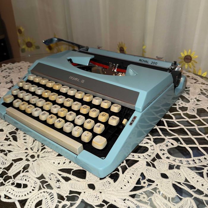 masina de scris Royal FUNCTIONALA
