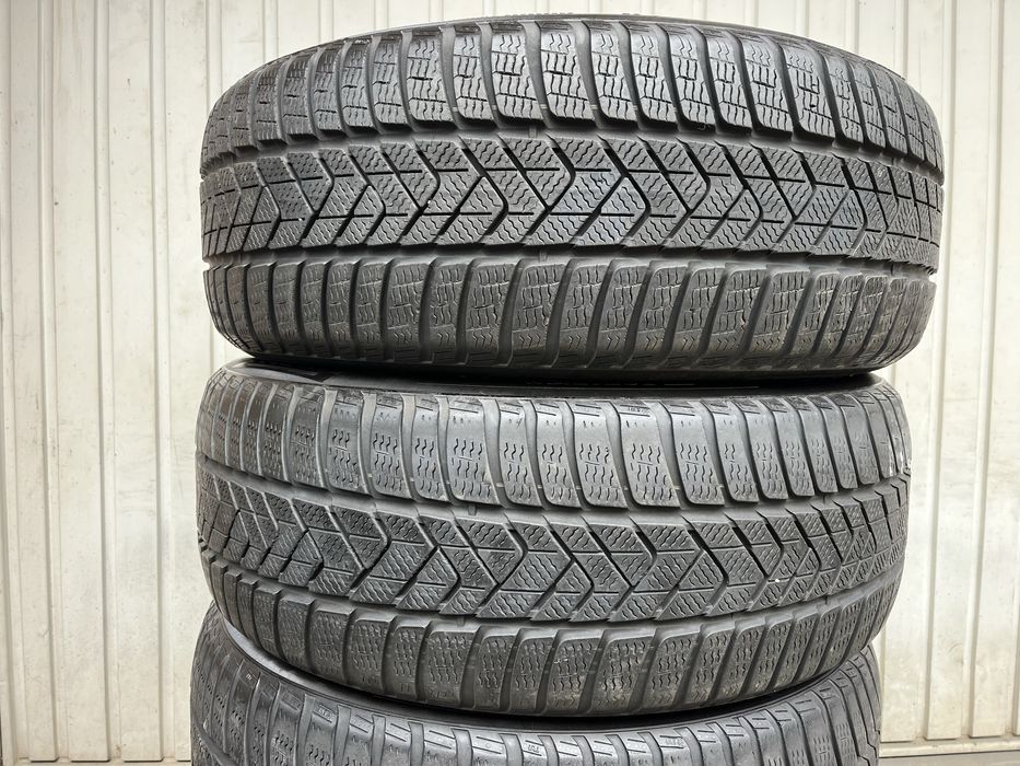 4 anvelope iarna 235/55 R18, Pirelli, 5-6mm profil raqms! DOT 2018!