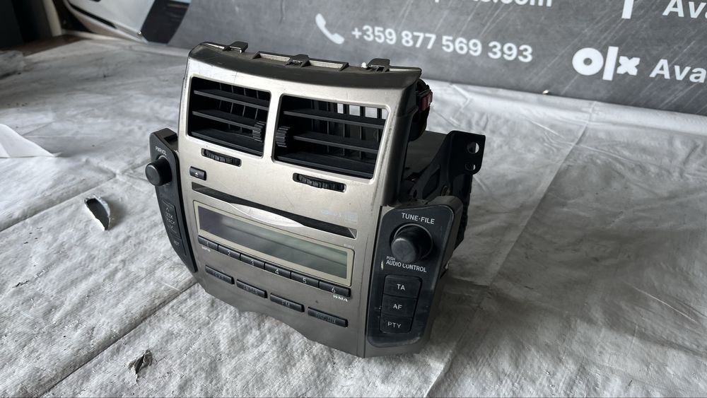 Радио и CD Toyota Yaris 2