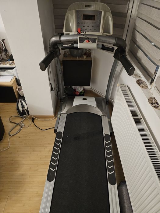 Banda alergare fitness